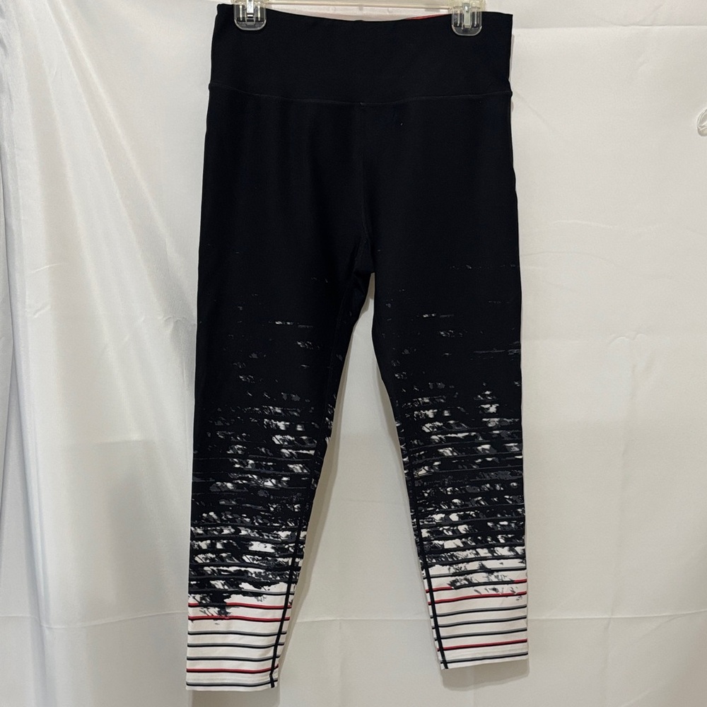 Black and White Patterned Leggings